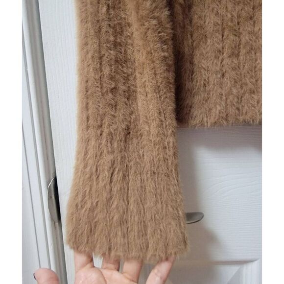 Aritzia Cozy Fuzzy Ulmann Sweater XS - Picture 8 of 10